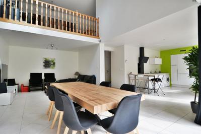Maison - 130 m² - 6 pièces