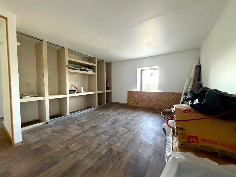 Maison - 200 m² - 6 pièces