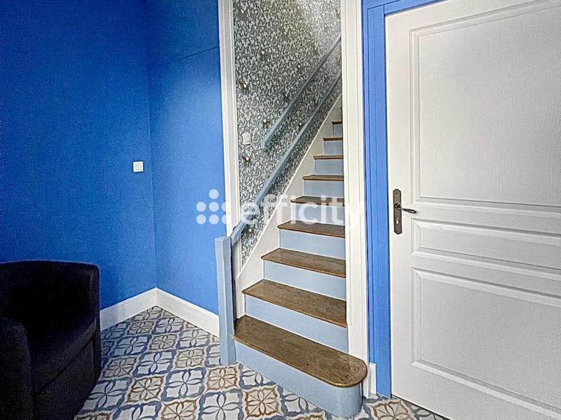 Immeuble - 220 m² - 7 pièces