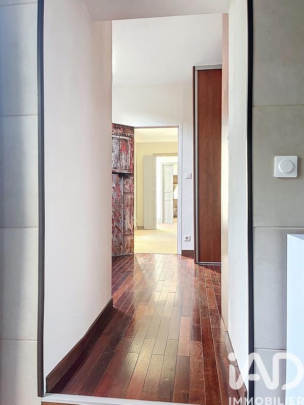 Maison - 213 m² - 7 pièces