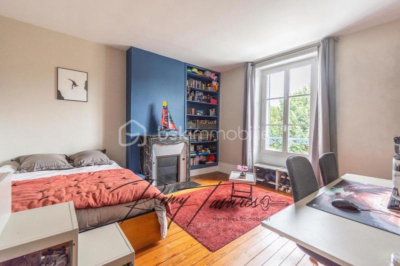 Demeure - 170 m² - 7 pièces