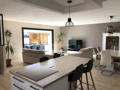 Maison - 126 m² - 6 pièces