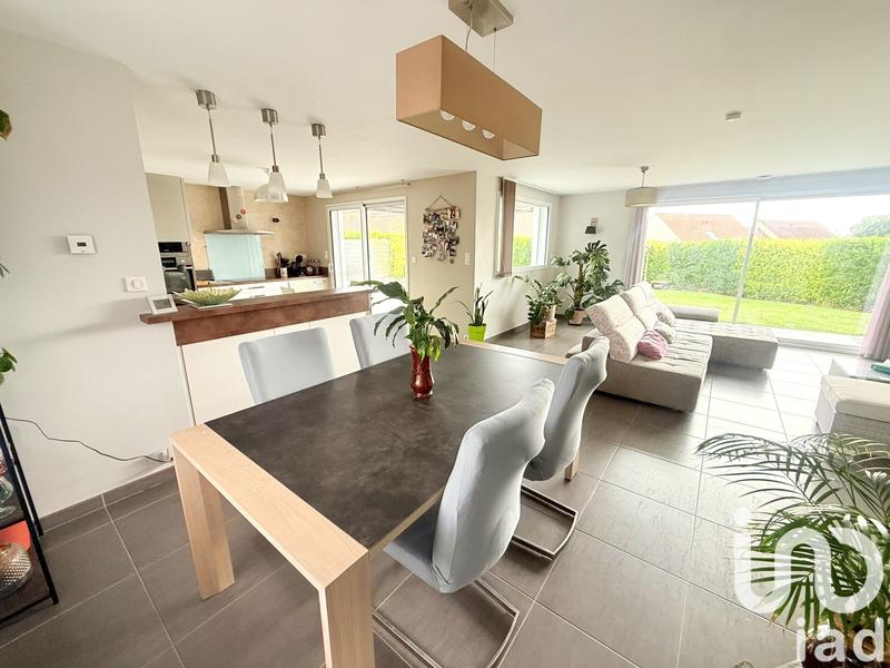 Maison - 155 m² - 8 pièces