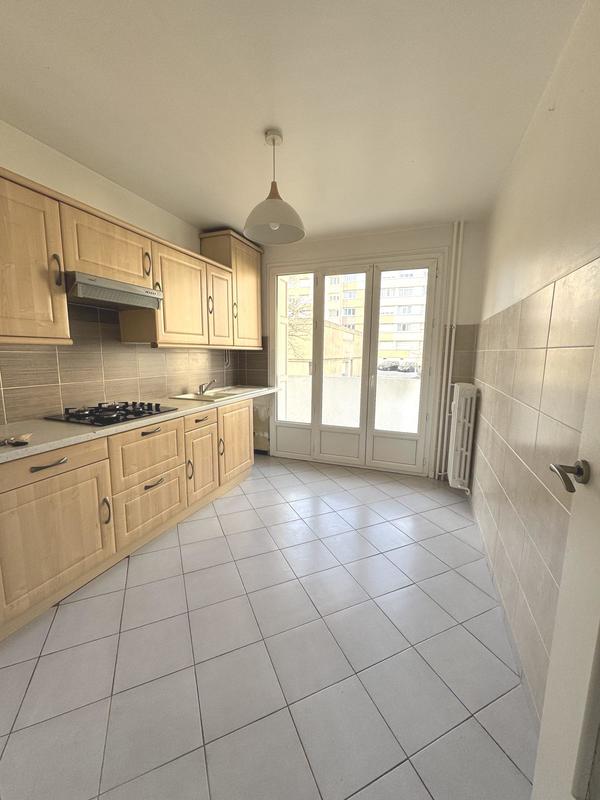 Appartement - 63 m² - 4 pièces