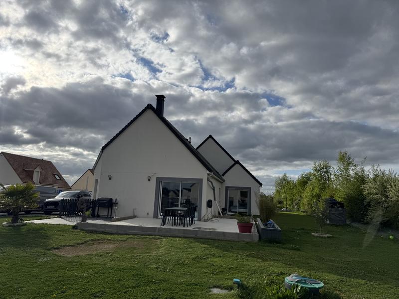 Maison traditionnelle - 151 m² - 6 pièces