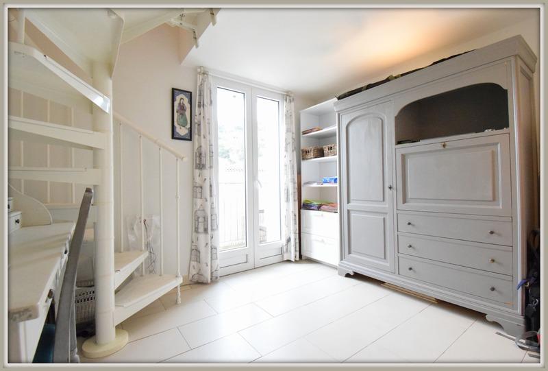 Appartement - 119 m² - 5 pièces