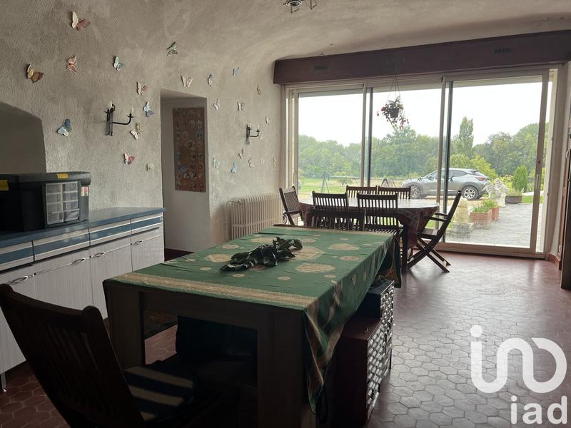 Maison - 201 m² - 7 pièces