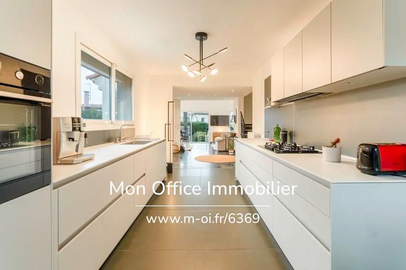 Maison - 160 m² - 6 pièces