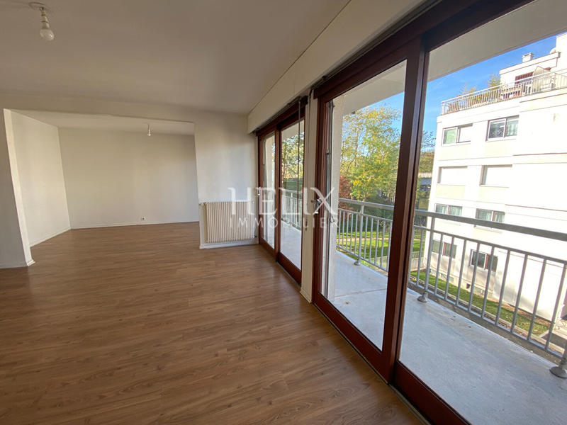 Appartement - 98 m² - 5 pièces