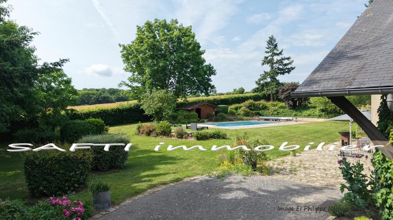 Villa - 335 m² - 10 pièces