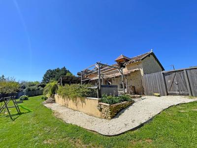 Maison - 250 m² - 7 pièces