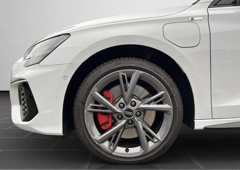 Audi A3 sportback 45 TFSIe 245 s-Line Hybride Rechargeable / Sieges Rs Camera de Recul Coffre Elec Carplay Android Auto