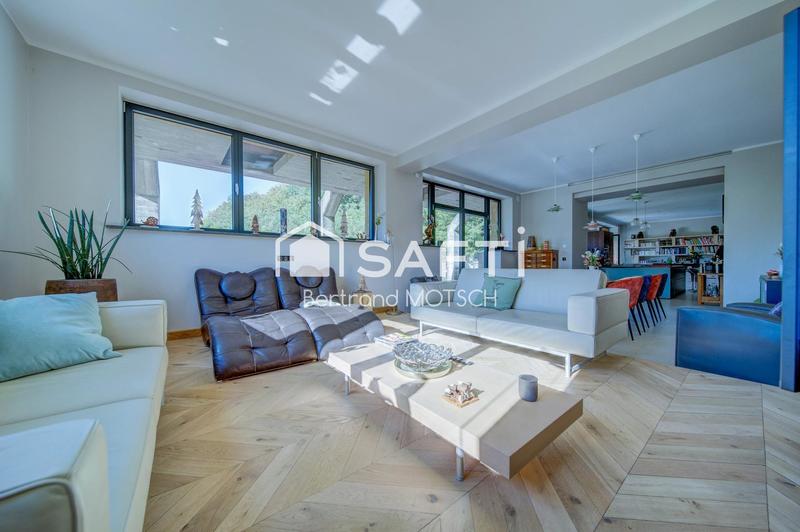 Appartement - 190 m² - 6 pièces