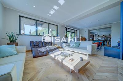 Appartement - 190 m² - 6 pièces