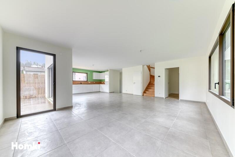 Maison - 147 m² - 6 pièces