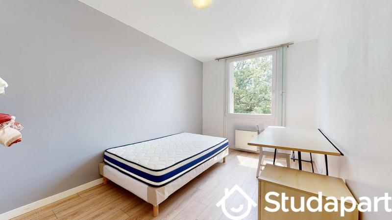 Chambre - 11 m² - 1 pièce