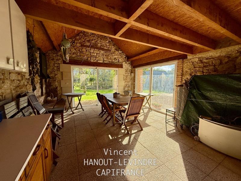 Maison - 200 m² - 11 pièces