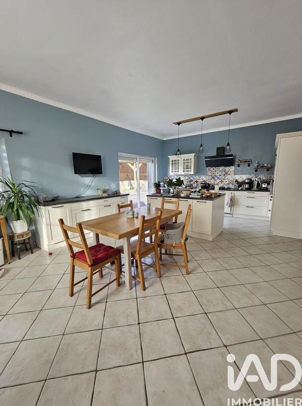 Maison - 265 m² - 8 pièces