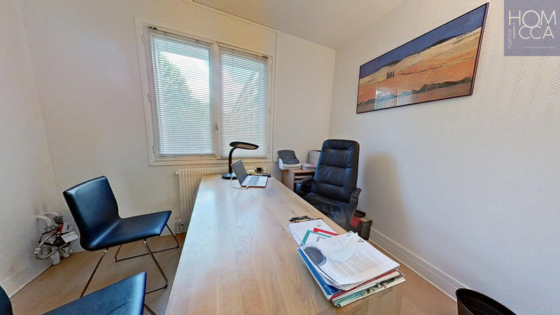 Local commercial - 120 m² - 6 pièces