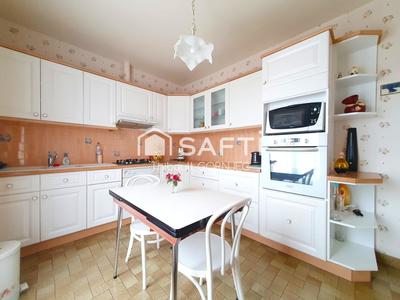 Maison - 84 m² - 4 pièces