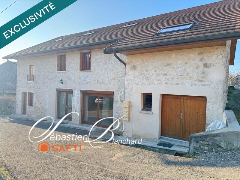 Maison - 246 m² - 10 pièces