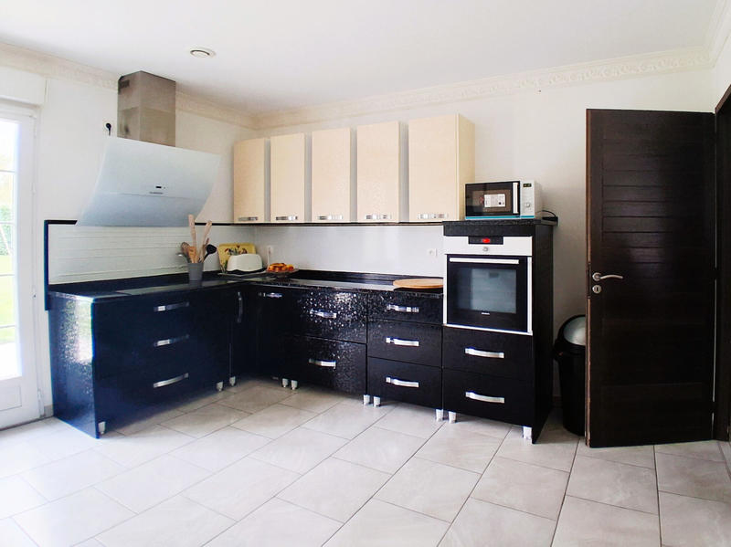 Maison - 100 m² - 6 pièces