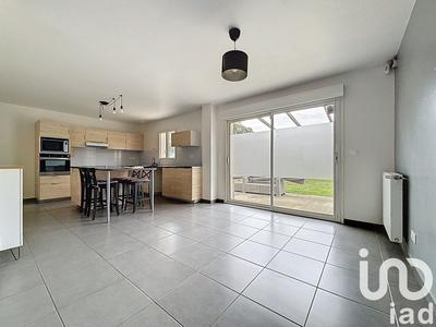 Maison - 80 m² - 5 pièces