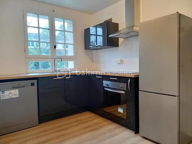 Maison traditionnelle - 121 m² - 6 pièces