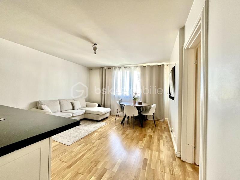 Appartement - 76 m² - 4 pièces