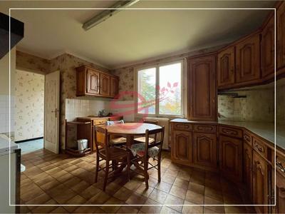 Maison - 88 m² - 4 pièces