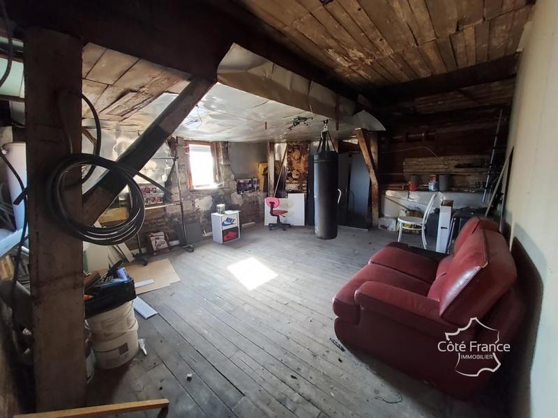 Immeuble - 90 m² - 5 pièces