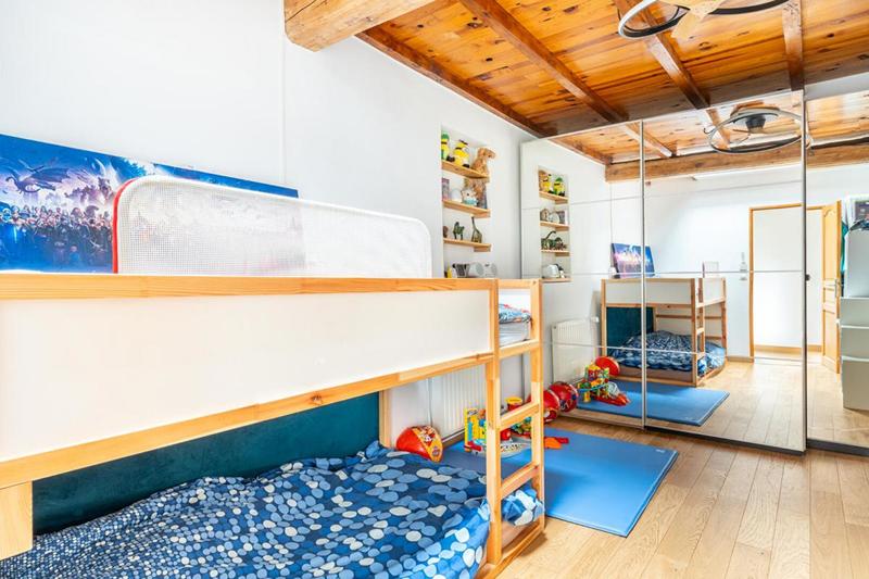 Appartement - 80 m² - 3 pièces