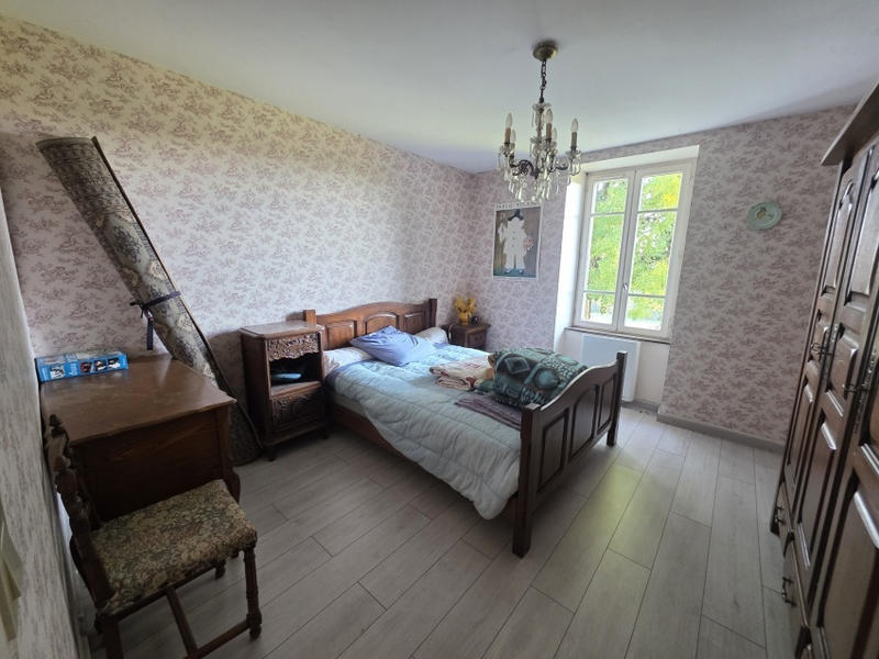 Maison - 143 m² - 7 pièces