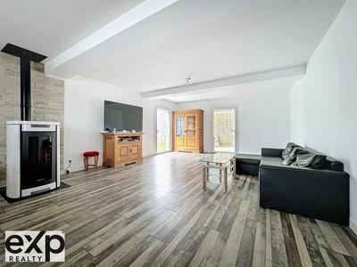 Maison - 218 m² - 6 pièces