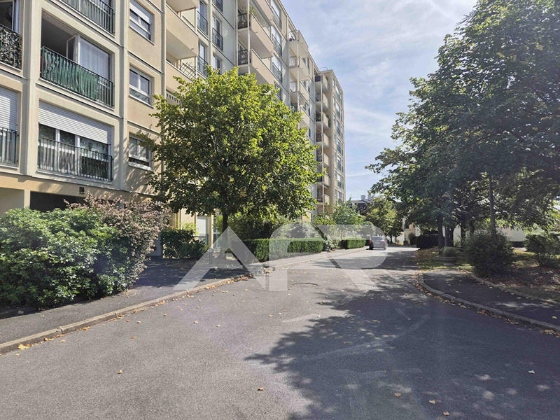 Appartement - 109 m² - 5 pièces