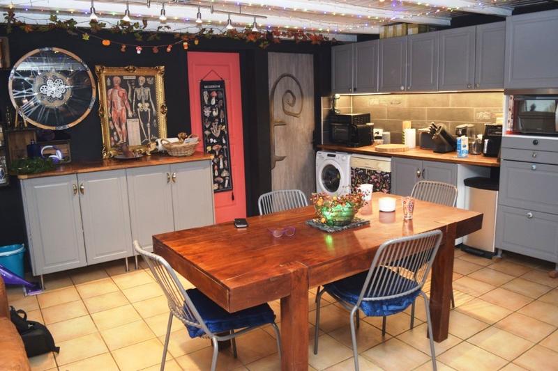 Maison - 171 m² - 9 pièces