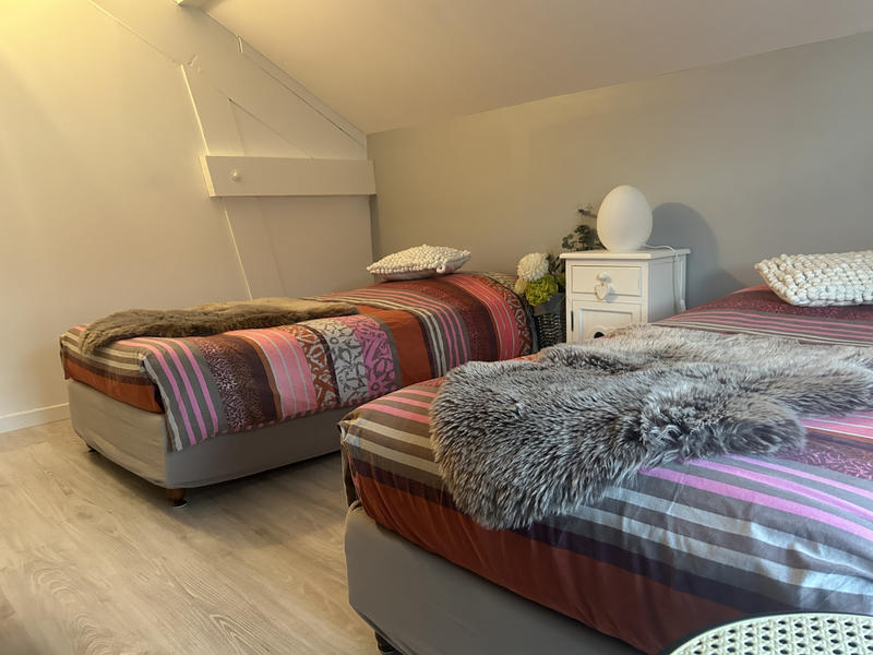 Villa - 100 m² - 5 pièces