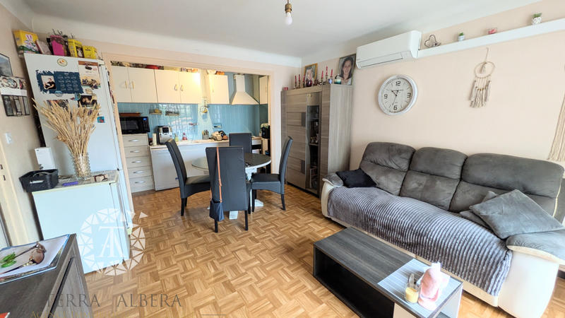 Villa - 104 m² - 6 pièces