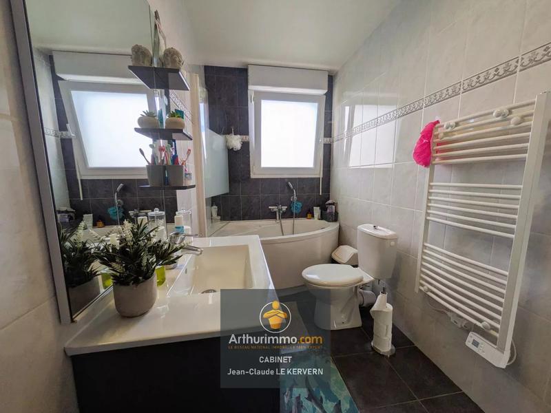 Maison - 99 m² - 5 pièces