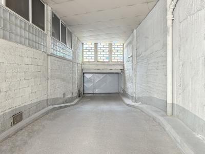 Parking / Garage - 1 m²