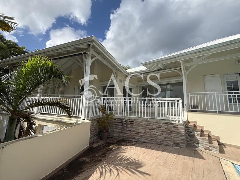 Maison - 110 m² - 5 pièces