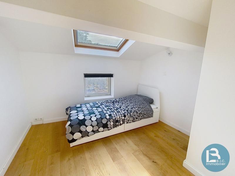 Appartement - 103 m² - 4 pièces