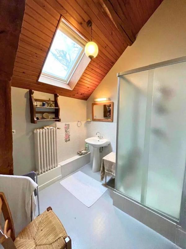 Maison - 280 m² - 11 pièces