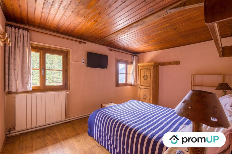 Maison - 600 m² - 17 pièces