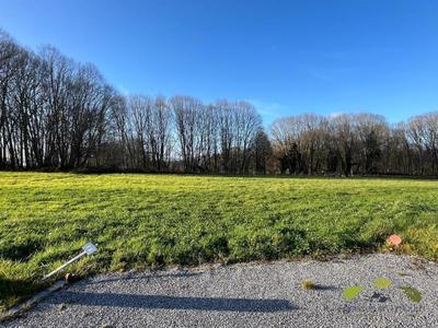 Terrain constructible - 636 m²
