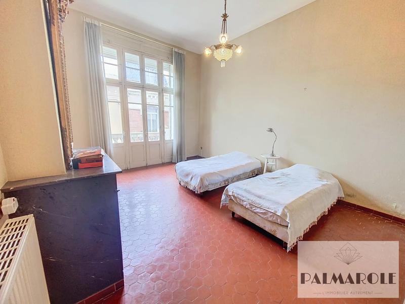 Appartement - 166 m² - 4 pièces