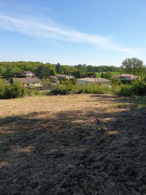 Terrain constructible - 1 860 m²