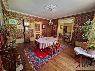 Maison de maîtres - 211 m² - 7 pièces