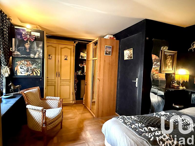 Maison - 180 m² - 8 pièces