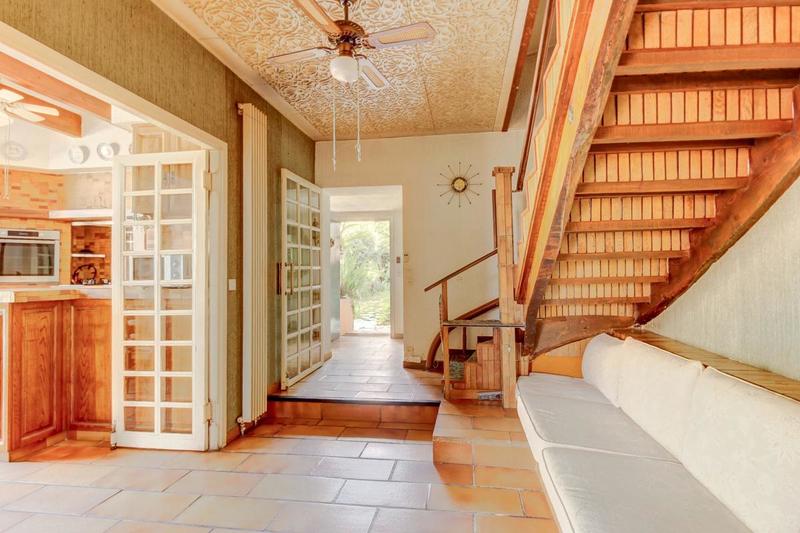 Maison - 230 m² - 8 pièces